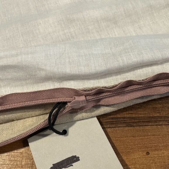 NWT West Elm Lush Velvet Pillow Cover Home Accent Decor Velvet Linen Cotton 24" - Picture 6 of 8